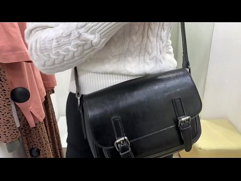 ❤️ Јавна мастурбација младе кучке ФералБерри са дилдом у соби за мерење ❤ Јебање на sr.techkoala.top ❌